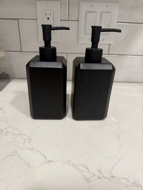 Matte Black Rectangular Soap Dispenser Pump - Set of 2